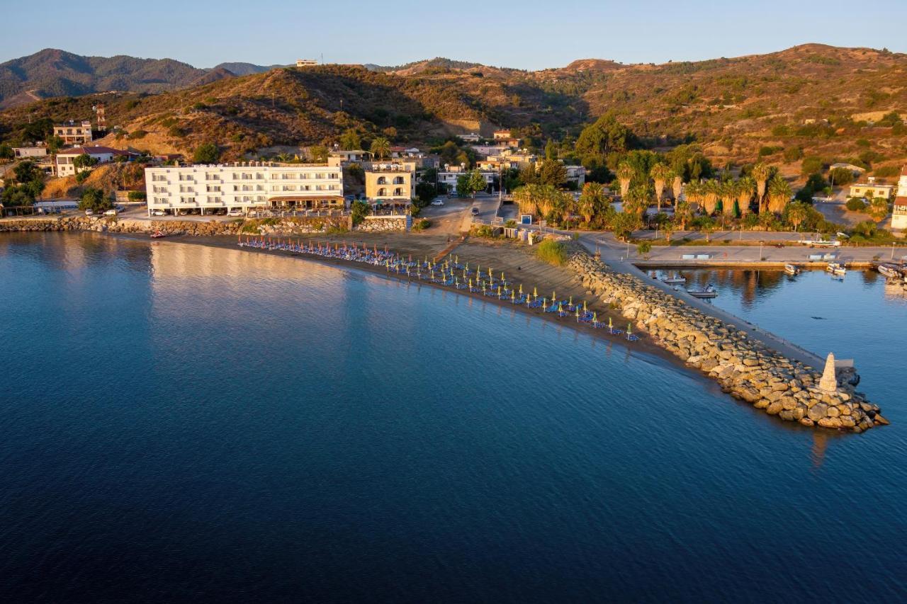 Tylos Beach Hotel Kato Pyrgos Exteriör bild
