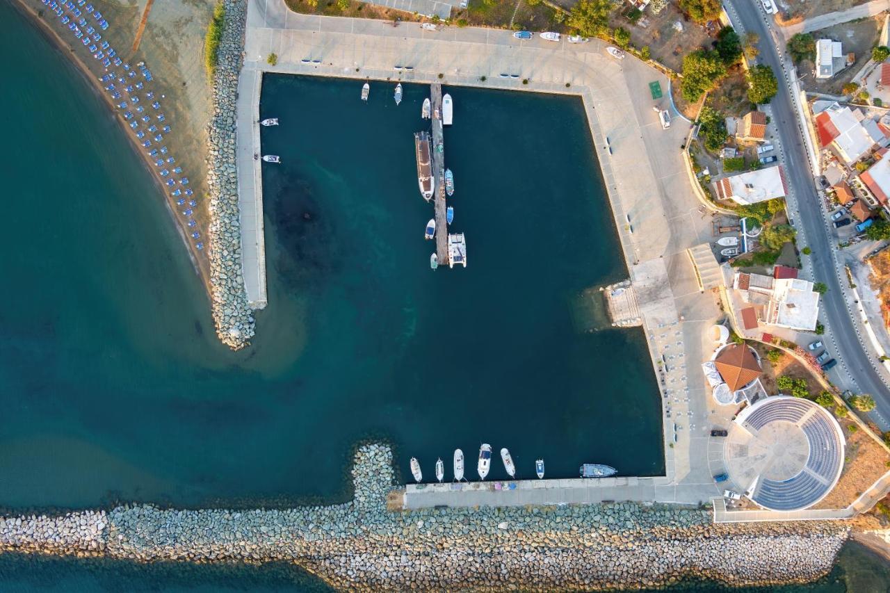 Tylos Beach Hotel Kato Pyrgos Exteriör bild