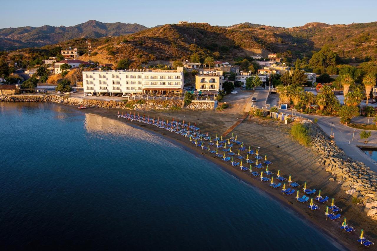 Tylos Beach Hotel Kato Pyrgos Exteriör bild