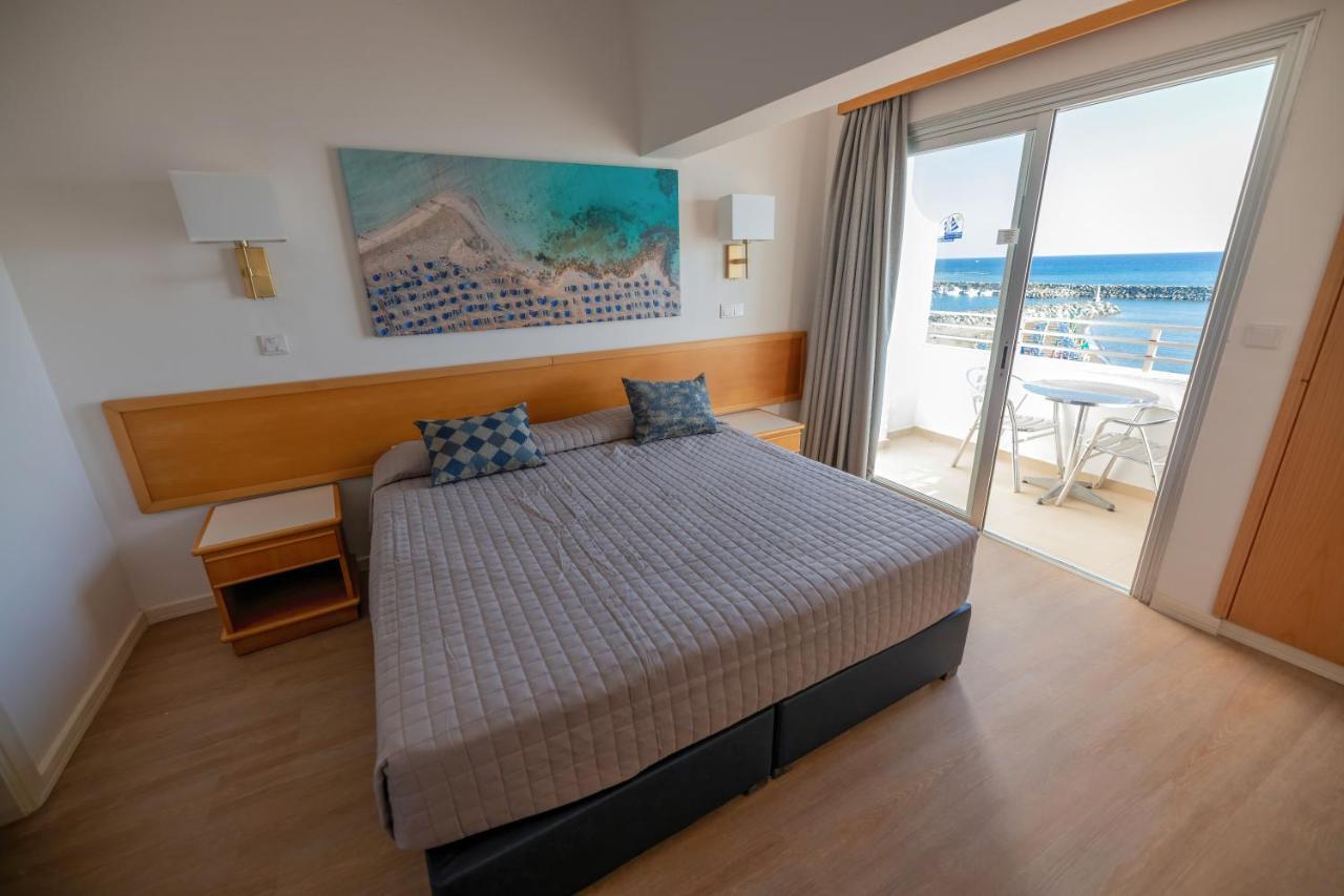 Tylos Beach Hotel Kato Pyrgos Exteriör bild