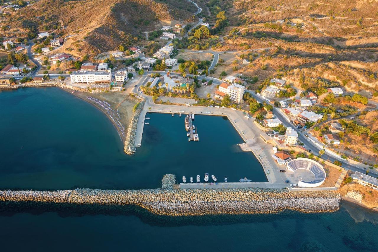 Tylos Beach Hotel Kato Pyrgos Exteriör bild
