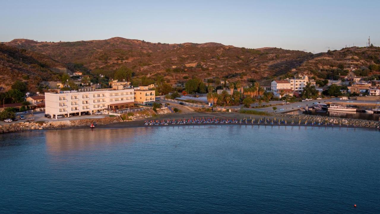 Tylos Beach Hotel Kato Pyrgos Exteriör bild