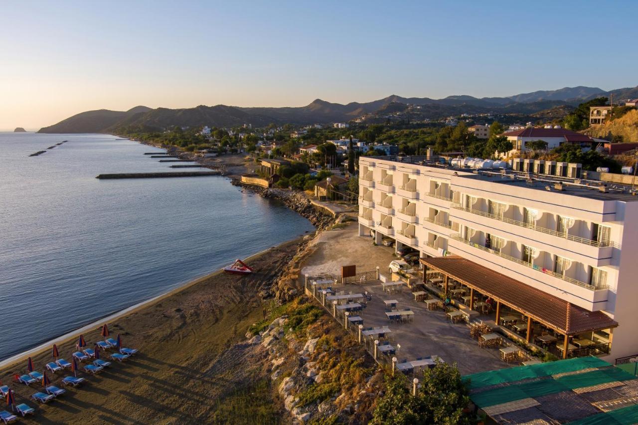 Tylos Beach Hotel Kato Pyrgos Exteriör bild