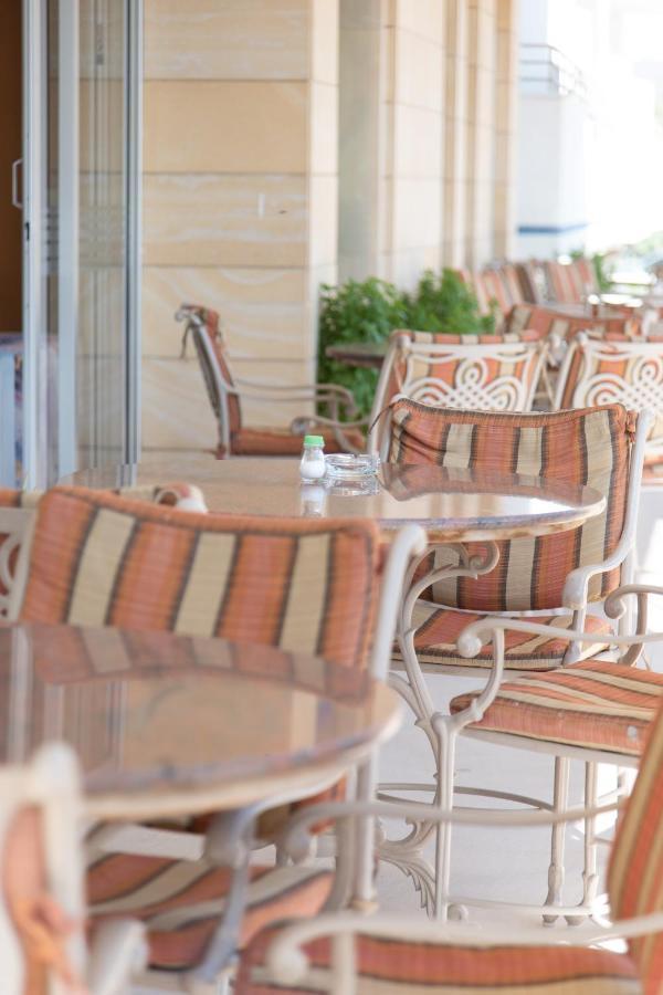 Tylos Beach Hotel Kato Pyrgos Exteriör bild