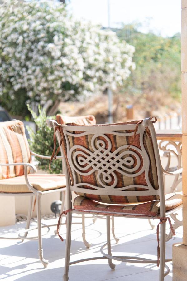 Tylos Beach Hotel Kato Pyrgos Exteriör bild