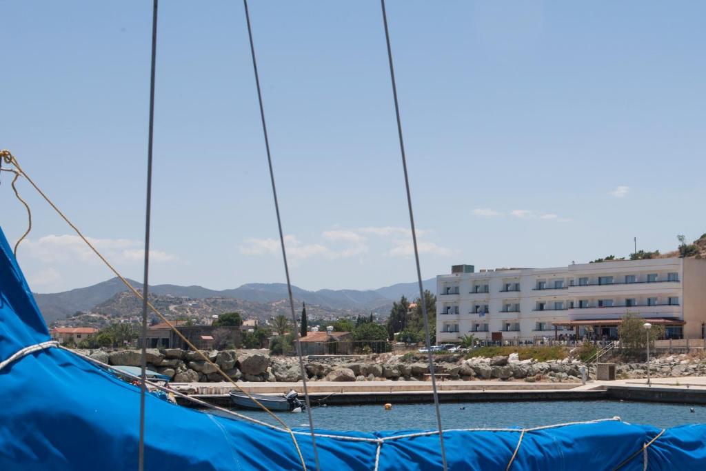 Tylos Beach Hotel Kato Pyrgos Exteriör bild